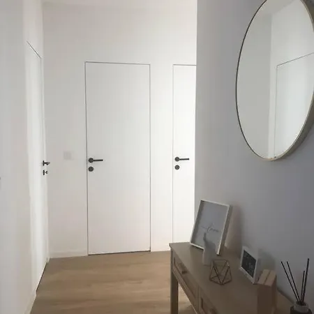 3 Bed Modern Flat Close To The Apartamento Niza